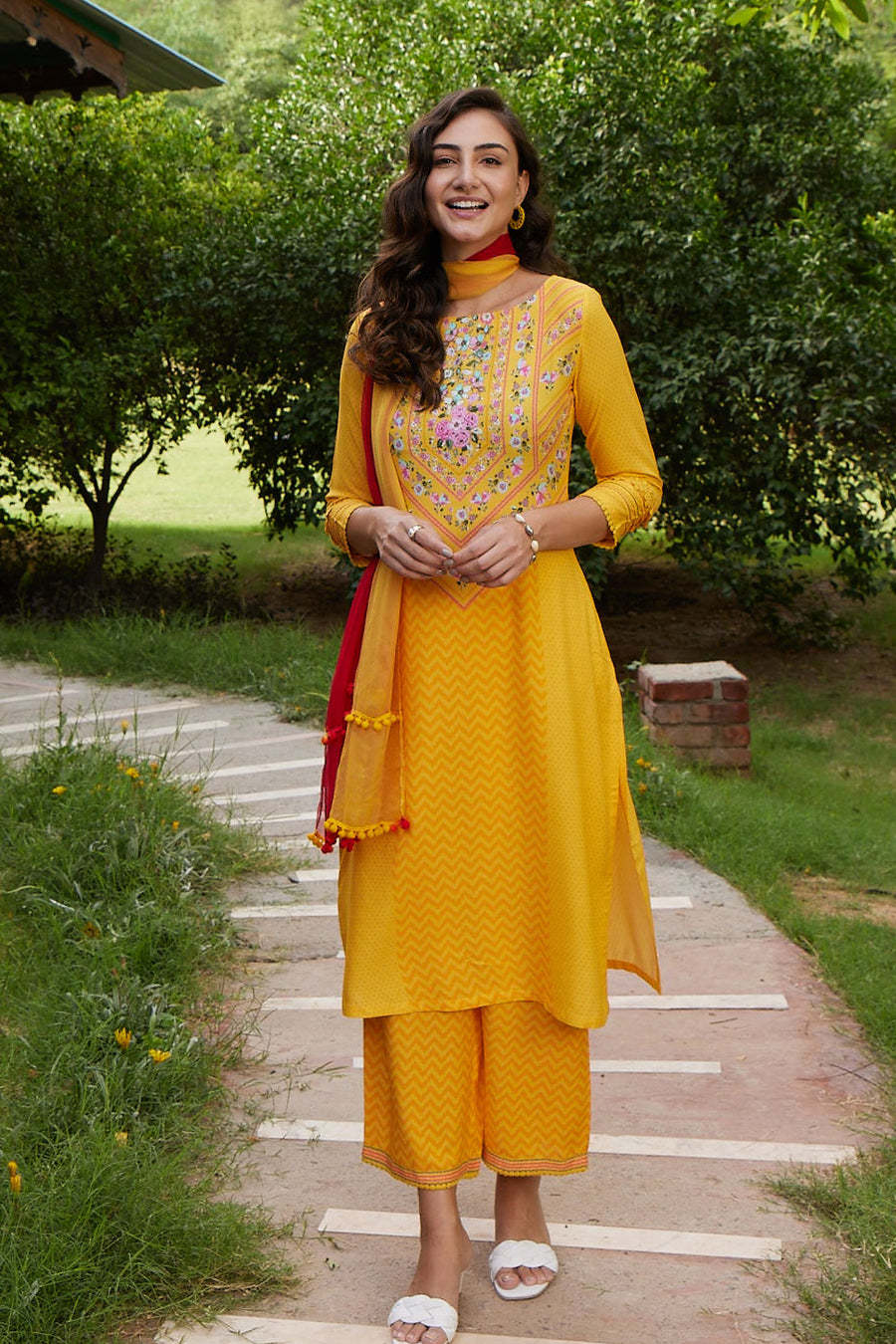 Yellow LIVA Straight Kurta Pants Set